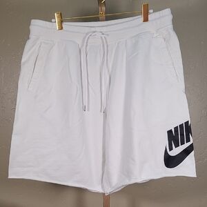 Nike White and Black Athletic Shorts with Logo XXL 100% Cotton
